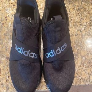NWOT Womens Adidas Cloudfoam shoes